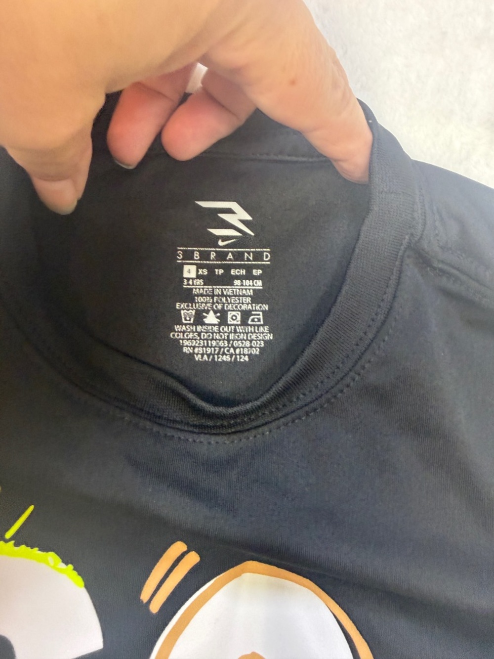 3 Brand Nike T-Shirt Toddler Size 4 Black Large Graohic Performance - Picture 4 of 5